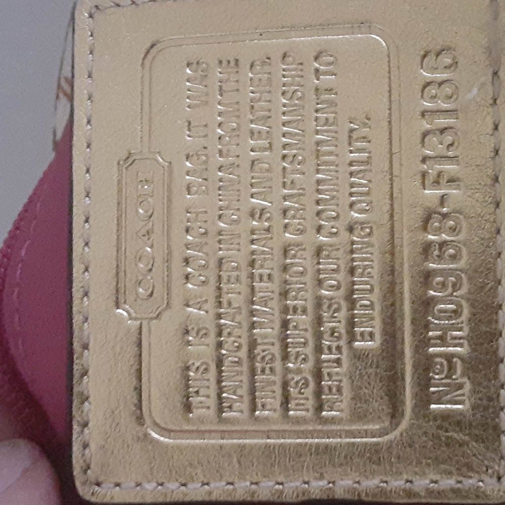 Large pre owned coach chelsea gold tattersall Graffiti purse serial H0968-F13186 - Picture 7 of 8